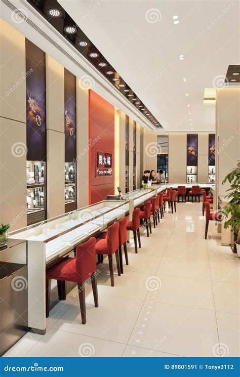chow tai fook outlet.